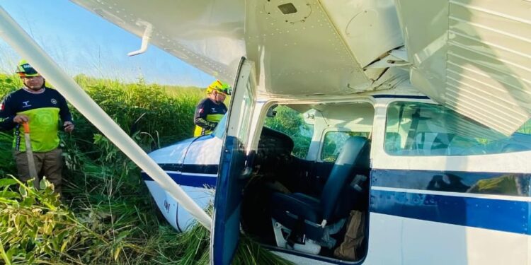 Se desploma avioneta en Aldama