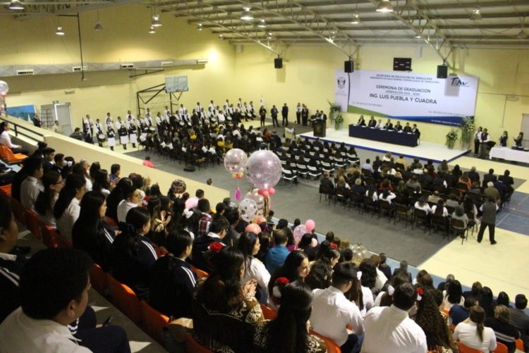 Egresa generación de Benemérita Normal Federalizada de Tamaulipas