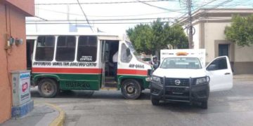 Pasajeros de Microbús se lesionan en accidente