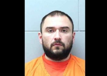 ‘Desaparece’ familia de niño que disparó en Colegio de Torreón