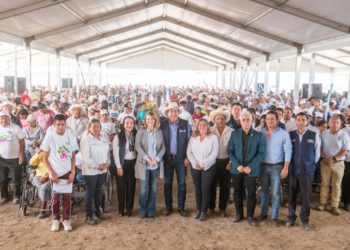 Llevan Gobierno de Tamaulipas y DIF servicios y apoyos a familias de Bustamante