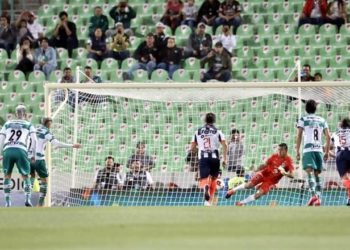Saca Rayados empate de Torreón, en cuartos de Copa MX