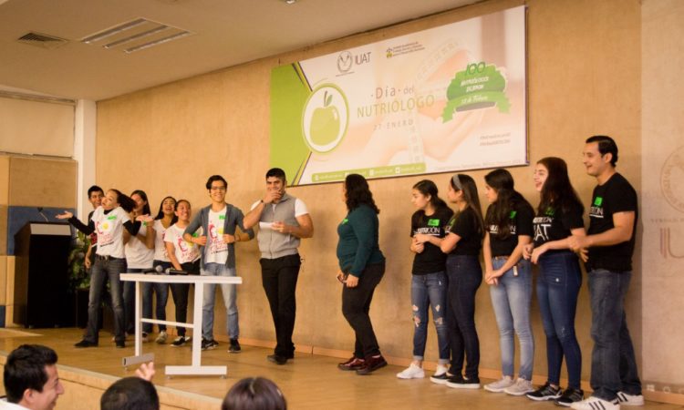 Realiza la UAT “100 nutriólogos dijeron” en el Campus Victoria