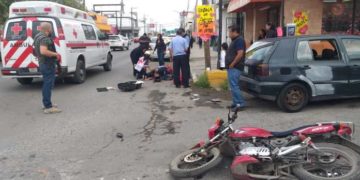 Motociclista se lesiona en aparatoso choque