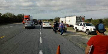 Tráiler lesiona a familia en carretera Victoria-Matamoros