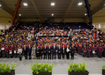 Gradúa UAT a egresados de la Facultad de Derecho Victoria