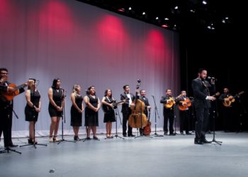 Realiza UAT festival artístico del Amor y la Amistad en el Campus Tampico