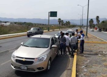 Dos heridos deja choque de autos en Bulevar Balboa