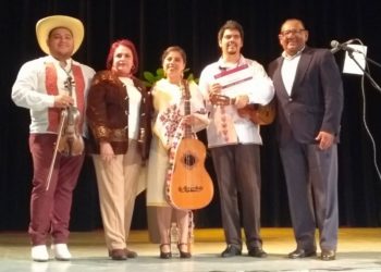 Presentan con éxito promotores culturales y Gobierno “Noche Huasteca” en Matamoros