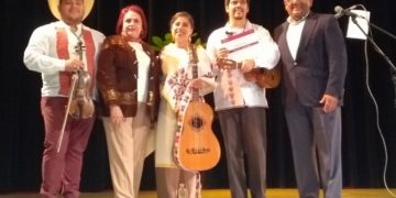 Presentan con éxito promotores culturales y Gobierno “Noche Huasteca” en Matamoros