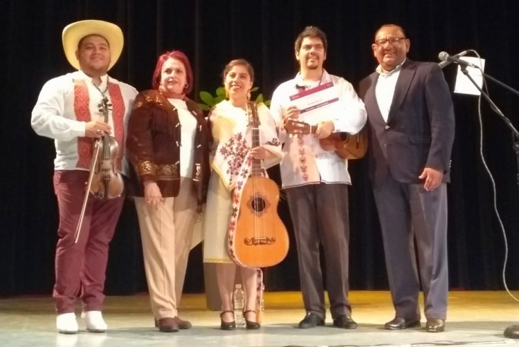 Presentan con éxito promotores culturales y Gobierno “Noche Huasteca” en Matamoros