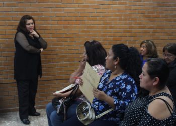 Refrenda NLD apoyo a mujeres