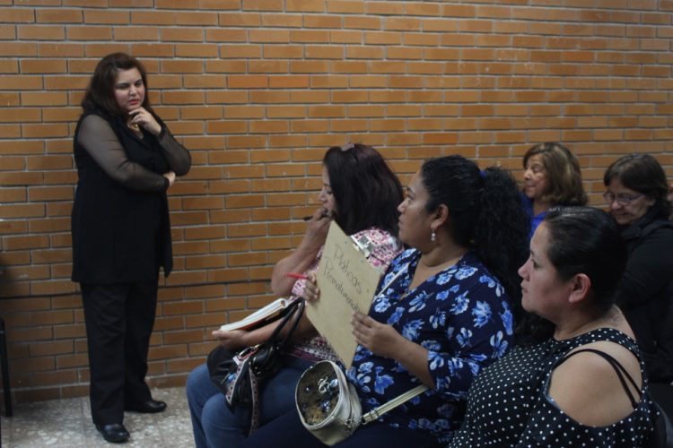 Refrenda NLD apoyo a mujeres