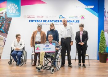 Entregan DIF Tamaulipas y Salud, apoyos funcionales a personas con discapacidad