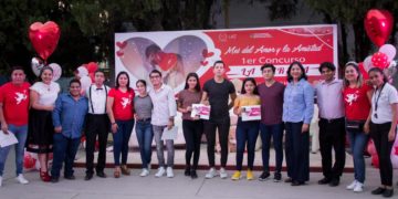 Realizan universitarios concurso y baile en el mes del amor y la amistad