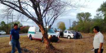 Se accidenta carroza, iba por muerto a Santa Engracia