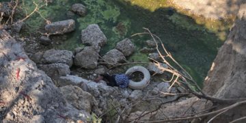 Muere anciano al caer a barranco