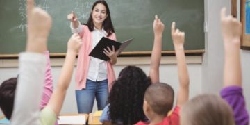 Son mujeres 70 por ciento de profesores en Tamaulipas: SET