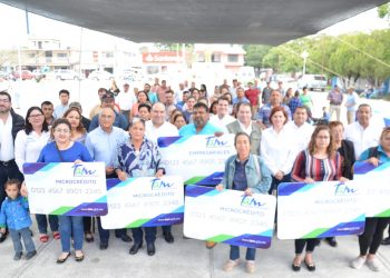 Entregan créditos a microempresas de San Fernando