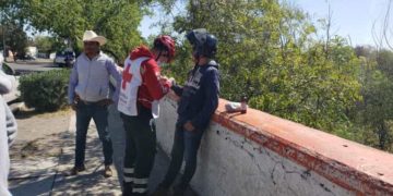 Se lesiona al caer de motocicleta