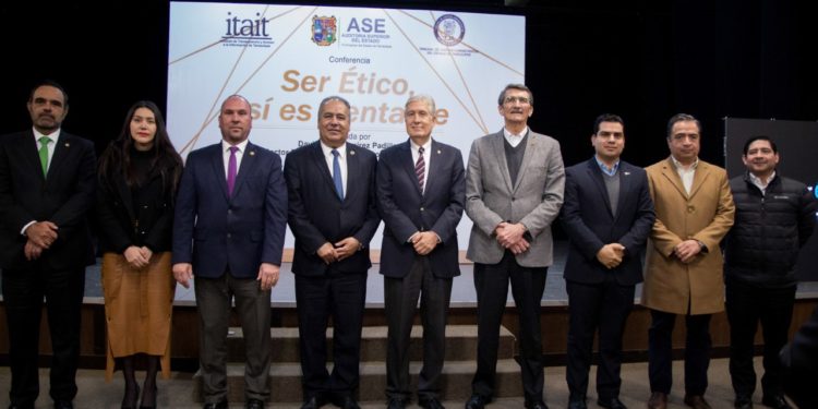 Noel Ramírez Padilla dicta en la UAT conferencia “Ser Etico sí es Rentable”