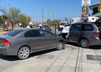 Carambola deja como saldo dos lesionadas y cuantiosos daños
