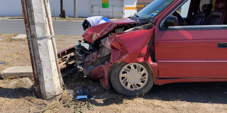 Carambola deja como saldo dos lesionadas y cuantiosos daños