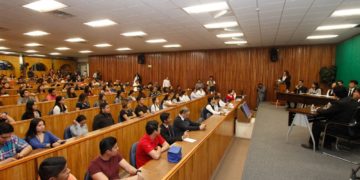Realiza UAT debate universitario interfacultades