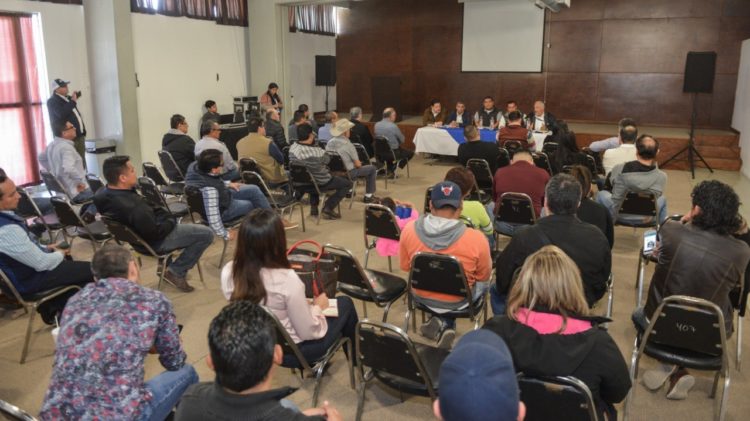 Orientan a restauranteros en cumplimiento de la ley en N. Laredo