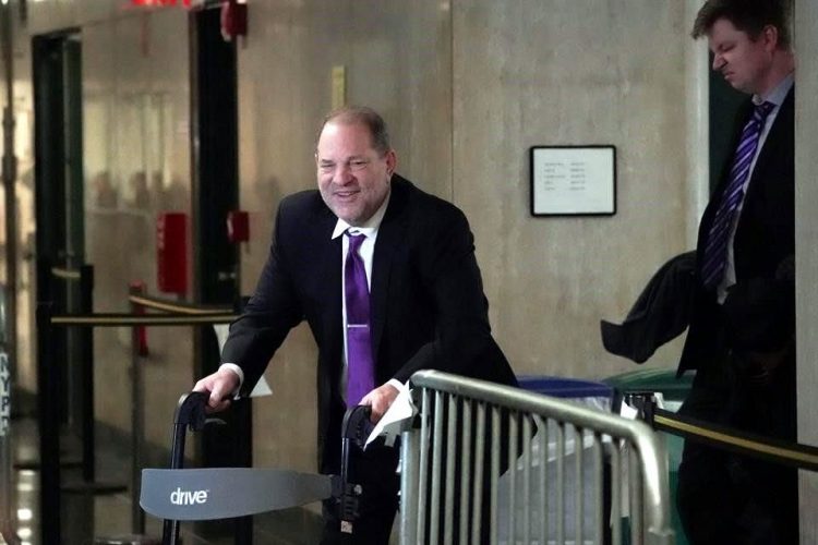 Regresa acusadora de Weinstein a juicio