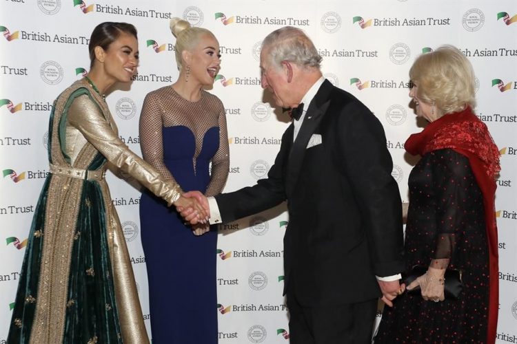 Nombra Carlos embajadora a Perry