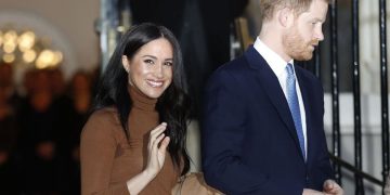 Contemplan Duques visita a Los Ángeles