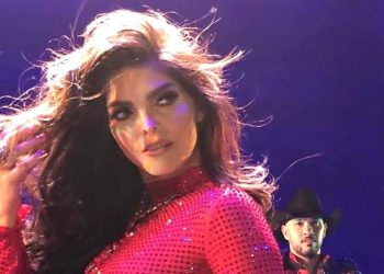 Lanza Ana Bárbara tema con Bronco