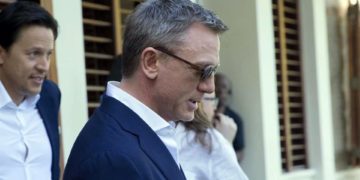 Cancelan premier de James Bond en China