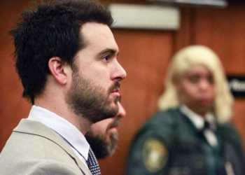 Demanda Lyle al estado de Florida