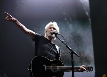 Abre Waters otra fecha en el Palacio