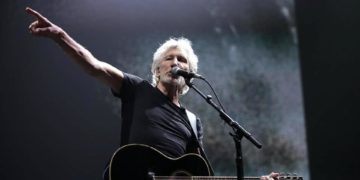 Abre Waters otra fecha en el Palacio