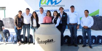 Entregan GobTam y SEBIEN bienestar a familias de Nuevo Laredo