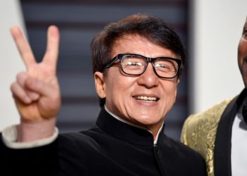 Jackie Chan dona 1 millón de yuanes