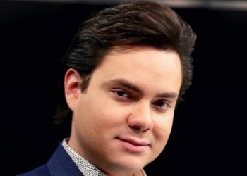 Manuel José rechaza prueba de ADN, pero insiste ser hijo de José José