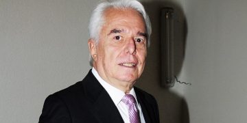 Denuncian a Enrique Guzmán por comentario “racista”