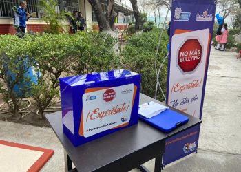 Instalan Buzón Anti-bullying en escuelas neolaredenses