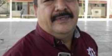 Separan de sus actividades a maestro que se involucró en juegos bruscos de estudiantes