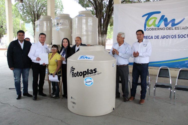 Gobierno de Tamaulipas y SEBIEN entrega insumos en Palmillas