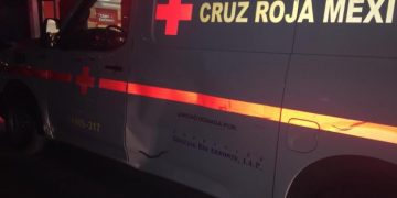 Motociclista se estrella con ambulancia