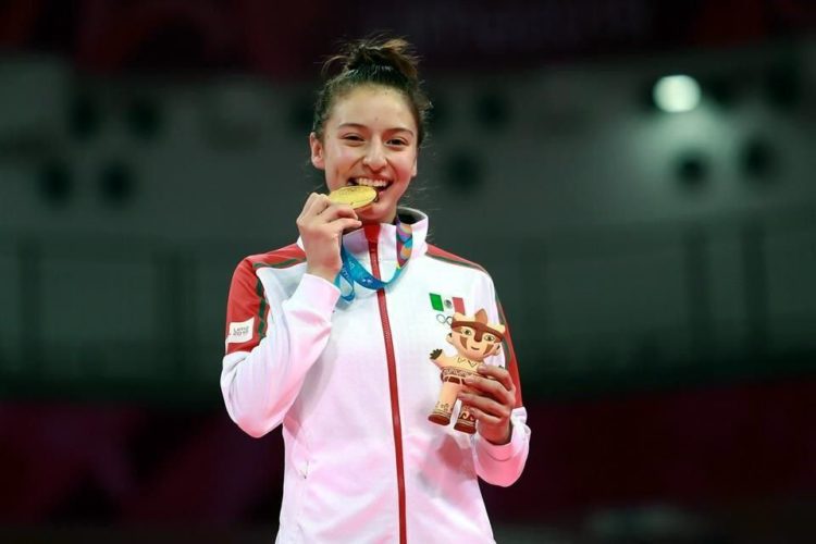 Gana mexicana Souza medalla de oro en tenis