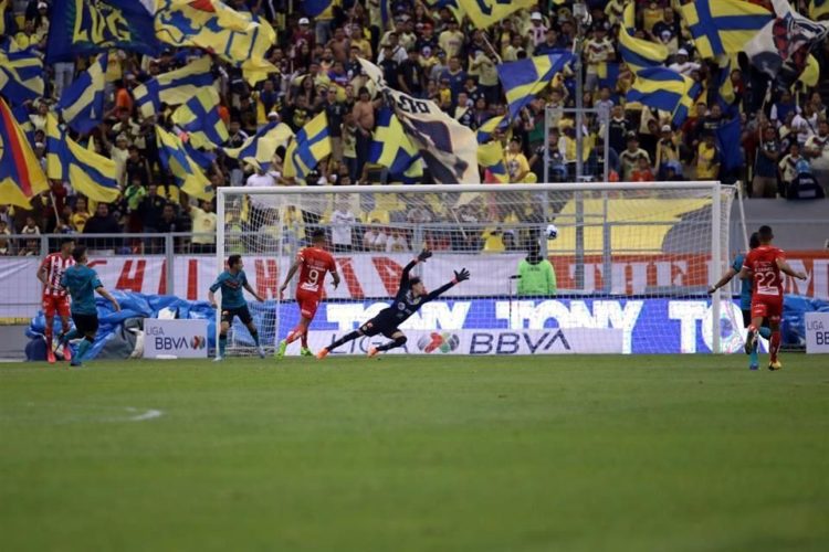 Se desinfla el América