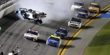 Triunfa Hamlin con 500 Millas de Daytona