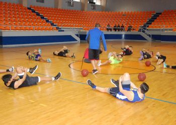 Sigue preparación para las selecciones estatales de basquetbol y voleibol