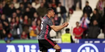 Conserva Benfica liderato